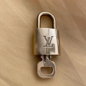 LV Brass Lock & Key #315
